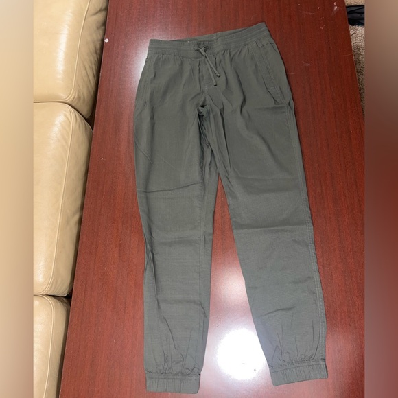 Kuhl Other - Kuhl Men's Dark Green Jogger Pants